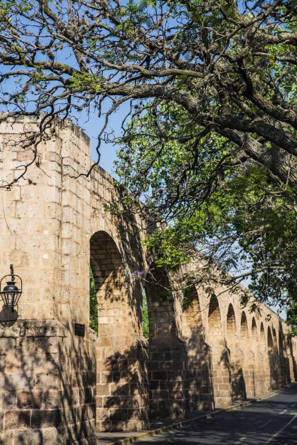 Fiesta Inn Morelia Altozano エクステリア 写真